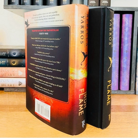 IRON FLAME - First Edition by Rebecca Yarros - Picture 4 of 6